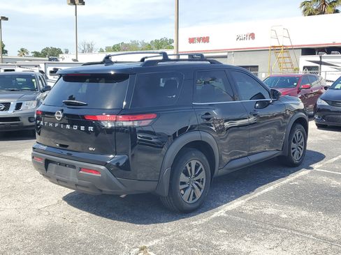 Certified 2022 Nissan Pathfinder SV FWD image 4