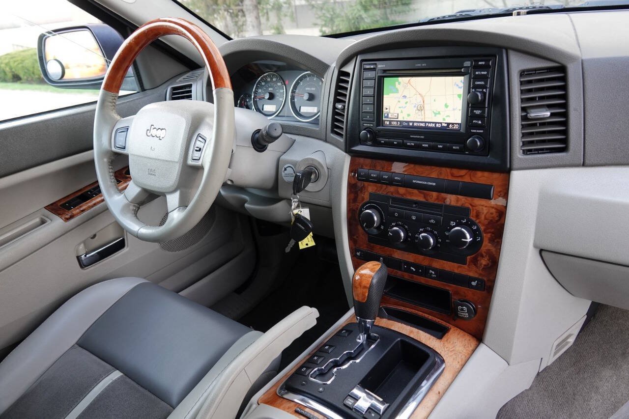 Used 2007 Jeep Grand Cherokee Overland AWD/4WD image 55