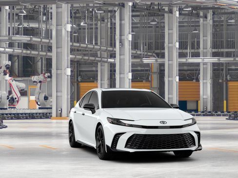 New 2026 Toyota Camry Hybrid image 17