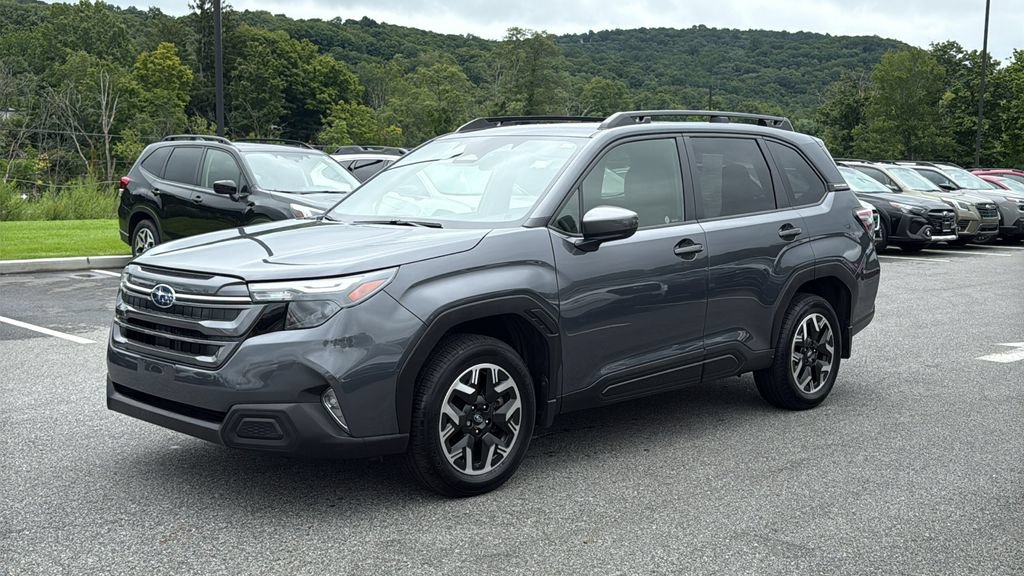Certified 2025 Subaru Forester Premium AWD/4WD image 3