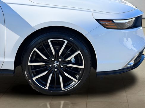 Used 2025 Honda Accord Touring image 41