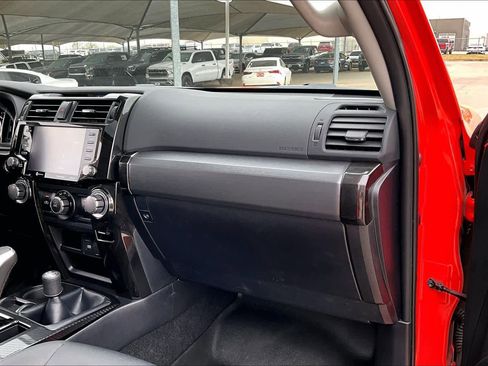 Used 2024 Toyota 4Runner TRD Off-Road Premium w/ Off Road Premium Plus Package AWD/4WD image 18