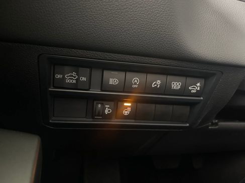 Used 2024 Toyota Tundra Limited image 26