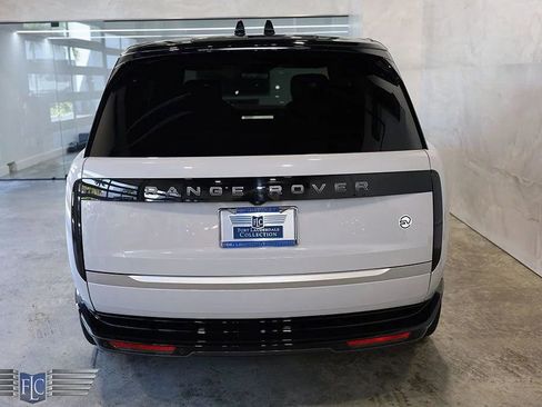 Used 2023 Land Rover Range Rover SV image 7