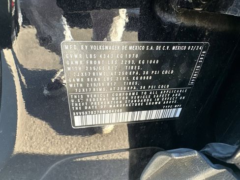 Used 2024 Volkswagen Taos S image 28