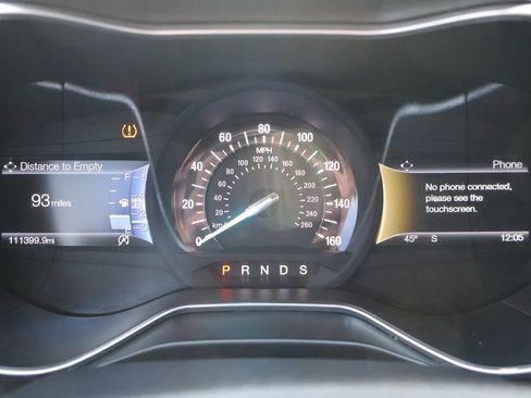 Used 2017 Ford Fusion SE w/ Equipment Group 201A image 33