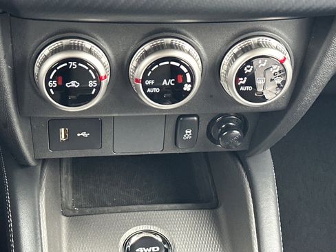 Used 2025 Mitsubishi Outlander Sport LE image 14