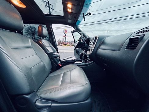 Used 2006 Ford Escape XLT image 28