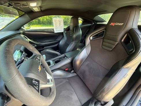 Used 2015 Chevrolet Camaro Z/28 RWD image 15