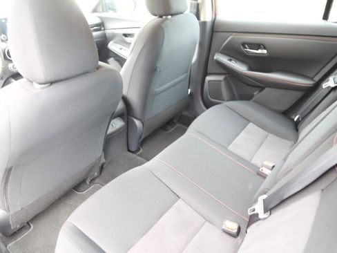 Used 2025 Nissan Sentra SR image 16