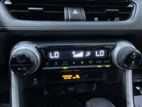 Used 2019 Toyota RAV4 XLE image 23