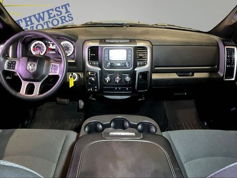 Used 2022 RAM 1500 Warlock AWD/4WD image 9