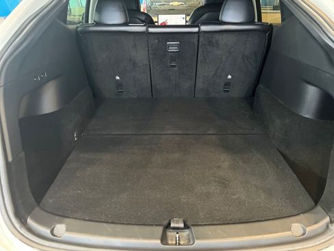 Used 2021 Tesla Model Y Long Range image 23