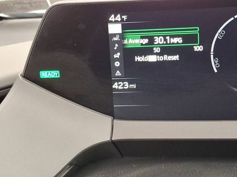 Used 2025 Toyota Prius LE image 13