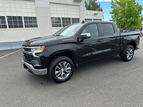 Used 2026 Chevrolet Silverado 1500 LT AWD/4WD image 2