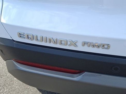 Used 2025 Chevrolet Equinox LT AWD/4WD image 24