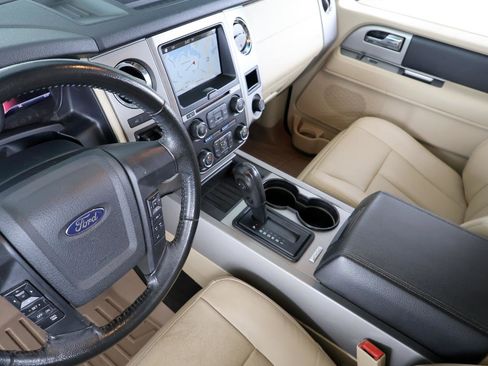 Used 2016 Ford Expedition EL XLT w/ Equipment Group 202A RWD image 34