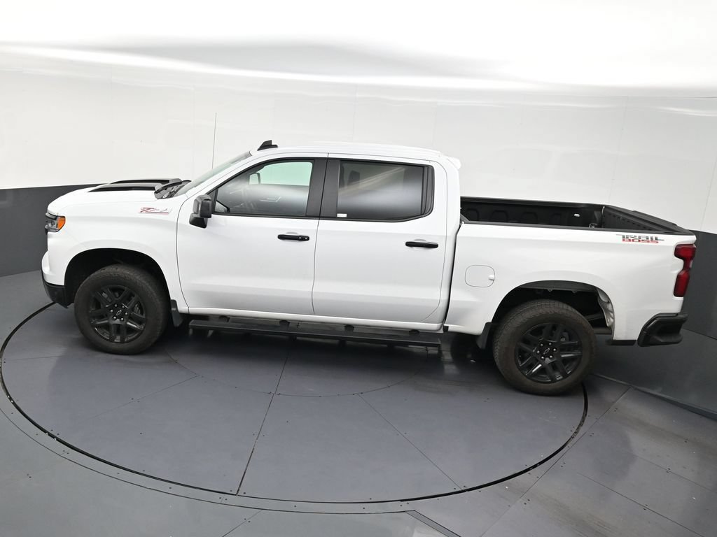 Used 2025 Chevrolet Silverado 1500 LT Trail Boss w/ Convenience Package II AWD/4WD image 13