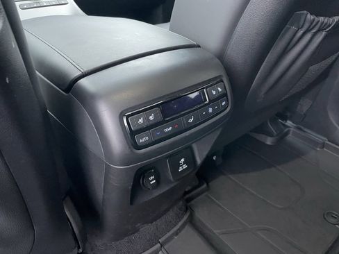 Used 2024 Hyundai Palisade SEL image 25