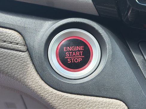 Used 2018 Honda Odyssey EX-L image 33