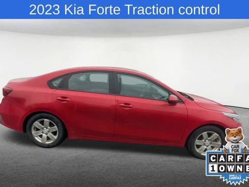 Used 2023 Kia Forte LXS image 10