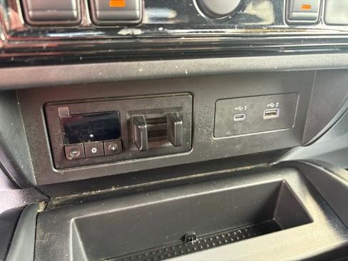 Used 2022 Nissan Titan PRO-4X w/ Pro-4x Utility Package image 22