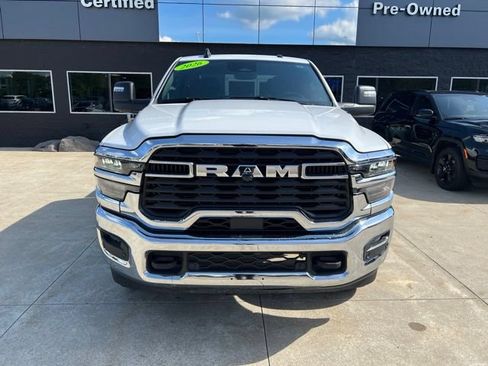 Used 2026 RAM 2500 Big Horn AWD/4WD image 2
