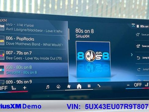 Used 2024 BMW X5 xDrive50e w/ Premium Package image 36