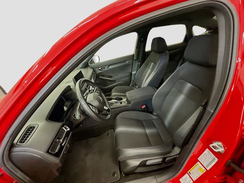 Used 2025 Honda Civic Sport image 13