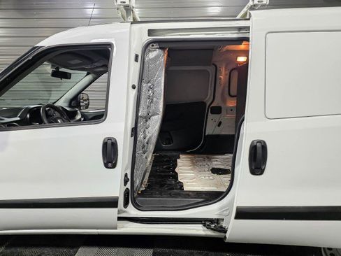 Used 2020 RAM ProMaster City Tradesman image 13