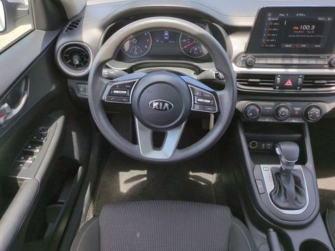 Used 2021 Kia Forte LXS FWD image 15
