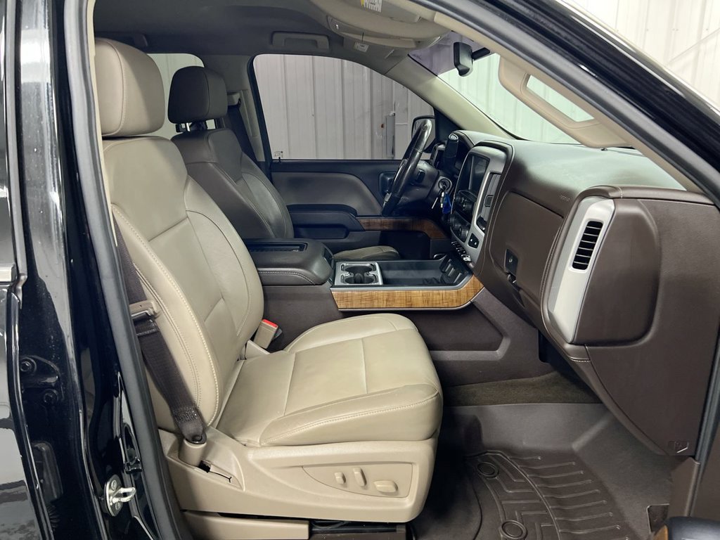 Used 2018 GMC Sierra 1500 SLT w/ SLT Premium Package AWD/4WD image 21