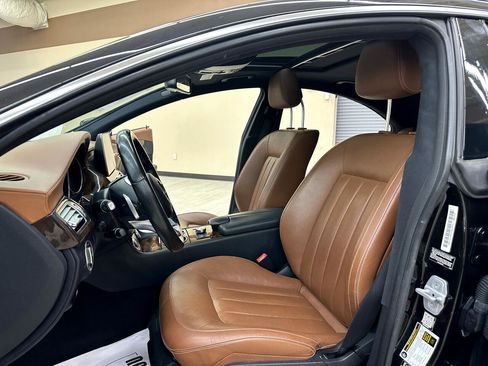 Used 2015 Mercedes-Benz CLS 400 w/ Premium 2 Package image 19