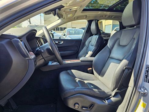 Certified 2023 Volvo XC60 B5 Plus w/ Protection Package Premier AWD/4WD image 21