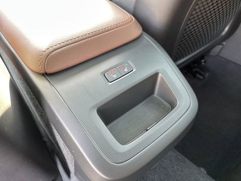 Certified 2025 Volvo V60 B5 Cross Country Plus image 14