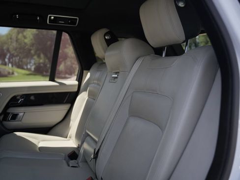 Used 2018 Land Rover Range Rover Supercharged AWD/4WD image 11