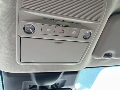 New 2026 Nissan Sentra SR w/ Floor Mat Package FWD image 39
