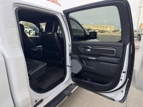 Used 2025 RAM 1500 Laramie image 27