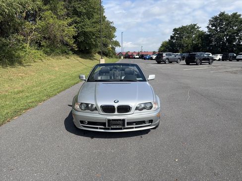 Used 2002 BMW 325Ci Convertible RWD image 2