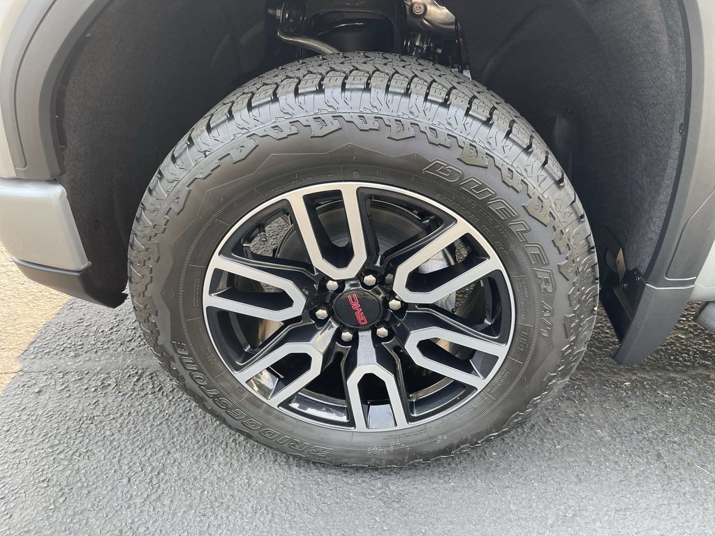 New 2026 GMC Sierra 1500 AT4 w/ AT4 Premium Package AWD/4WD image 34