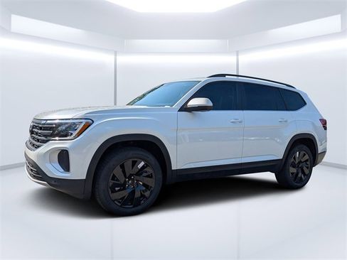 New 2026 Volkswagen Atlas SE image 7