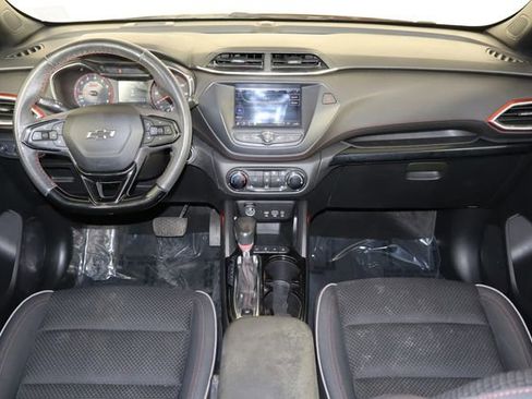 Used 2022 Chevrolet TrailBlazer RS FWD image 13