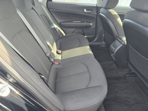 Used 2020 Kia Optima LX image 19
