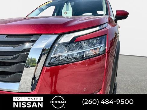 Certified 2024 Nissan Pathfinder SL AWD/4WD image 41
