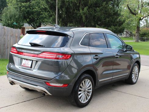 Used 2019 Lincoln MKC Premiere FWD image 9