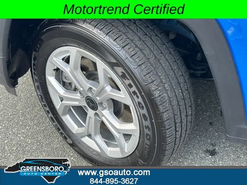Used 2025 Jeep Compass Latitude AWD/4WD image 37