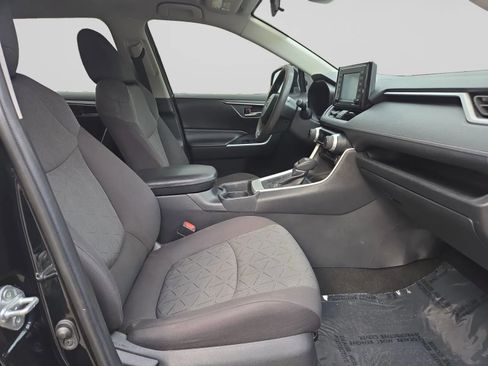 Used 2020 Toyota RAV4 XLE FWD image 35