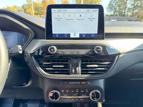 Used 2023 Ford Escape Active w/ Cold Weather Package image 28