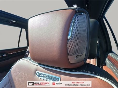 Used 2023 GMC Yukon Denali Ultimate image 23