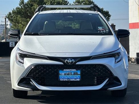 Used 2026 Toyota Corolla SE image 3